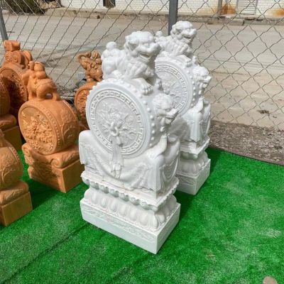 大理石獅子抱鼓石門墩，漢白玉、晚霞紅等石材雕刻